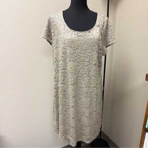 Tiana B. Elegant Lace Short Sleeve Shift Dress. Size XXL
